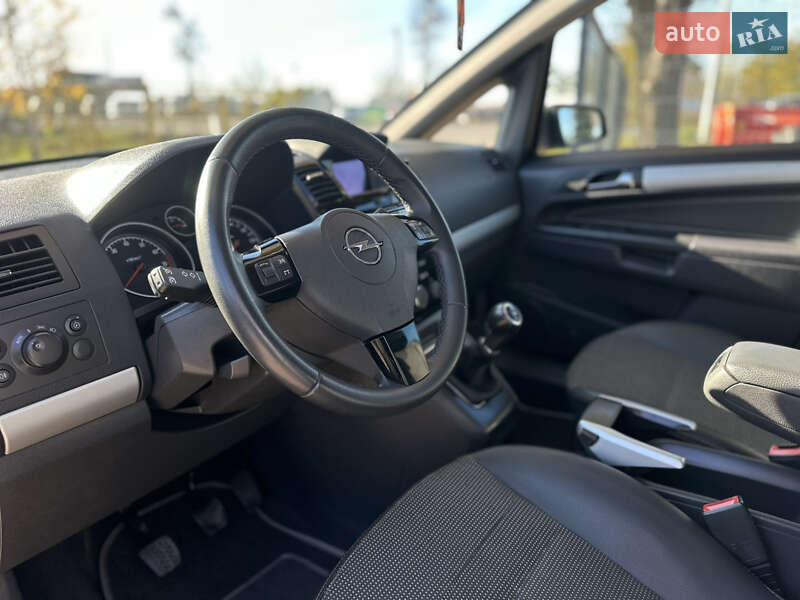 Мінівен Opel Zafira 2009 в Вінниці