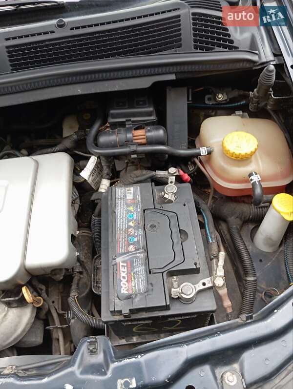 Минивэн Opel Zafira 2002 в Дубно