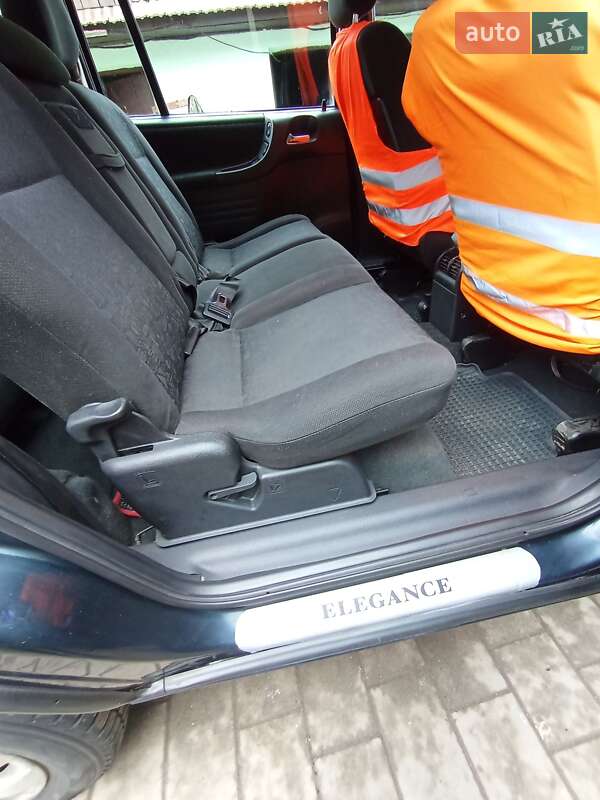 Минивэн Opel Zafira 2002 в Дубно