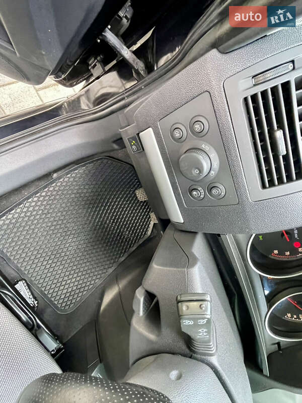 Мінівен Opel Zafira 2009 в Старокостянтинові фото 15 Мінівен Opel Zafira 2009 в Старокостянтинові