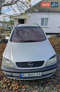 Минивэн Opel Zafira 2000 в Киеве