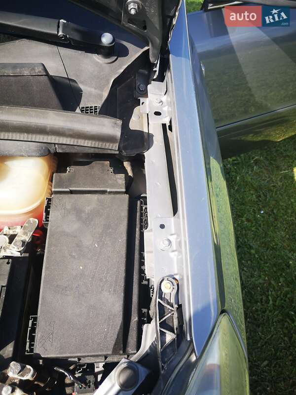 Мінівен Opel Zafira 2006 в Коломиї