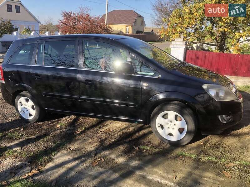 Минивэн Opel Zafira 2011 в Вознесенске фото 4 Минивэн Opel Zafira 2011 в Вознесенске