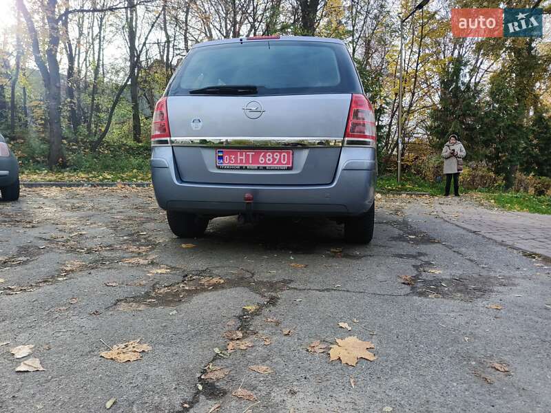 Мінівен Opel Zafira 2009 в Києві фото 10 Мінівен Opel Zafira 2009 в Києві