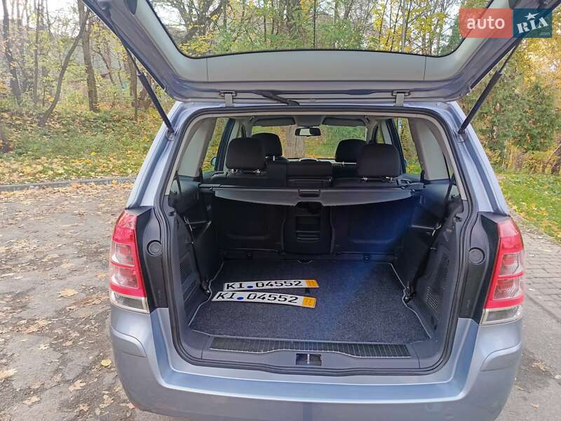 Мінівен Opel Zafira 2009 в Києві фото 27 Мінівен Opel Zafira 2009 в Києві