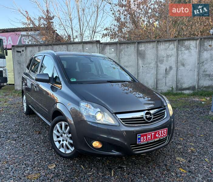 Opel Zafira 2010 Opel Zafira 2010