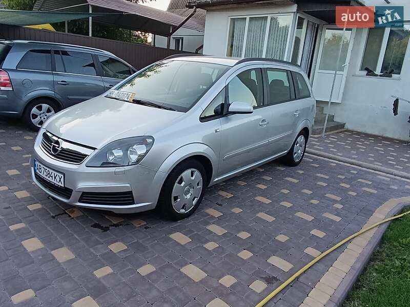Минивэн Opel Zafira 2006 в Хмельнике