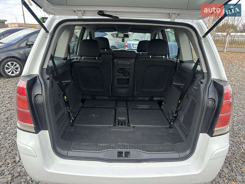 Мінівен Opel Zafira 2006 в Смілі