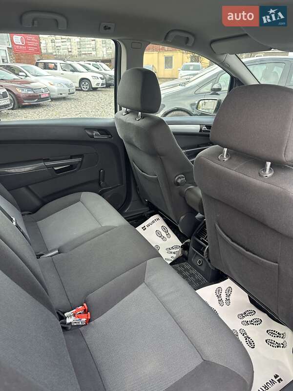 Мінівен Opel Zafira 2006 в Смілі