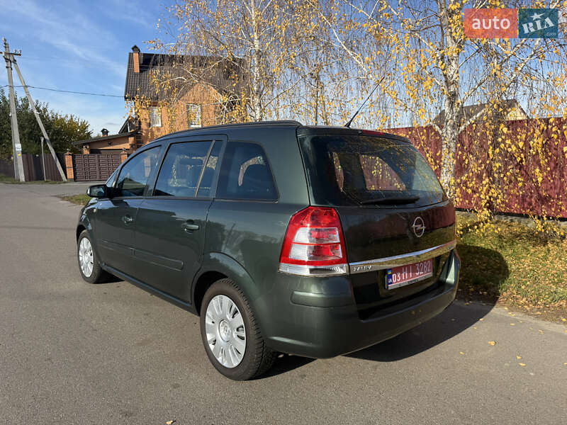 Минивэн Opel Zafira 2009 в Борисполе