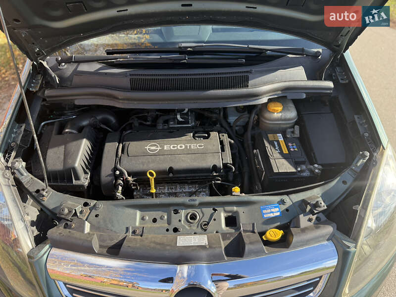 Минивэн Opel Zafira 2009 в Борисполе