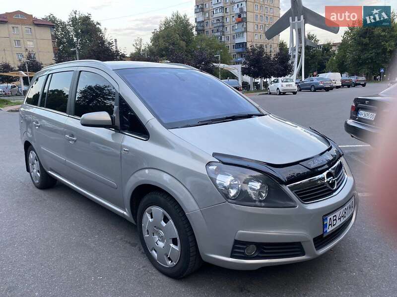 Минивэн Opel Zafira 2007 в Виннице