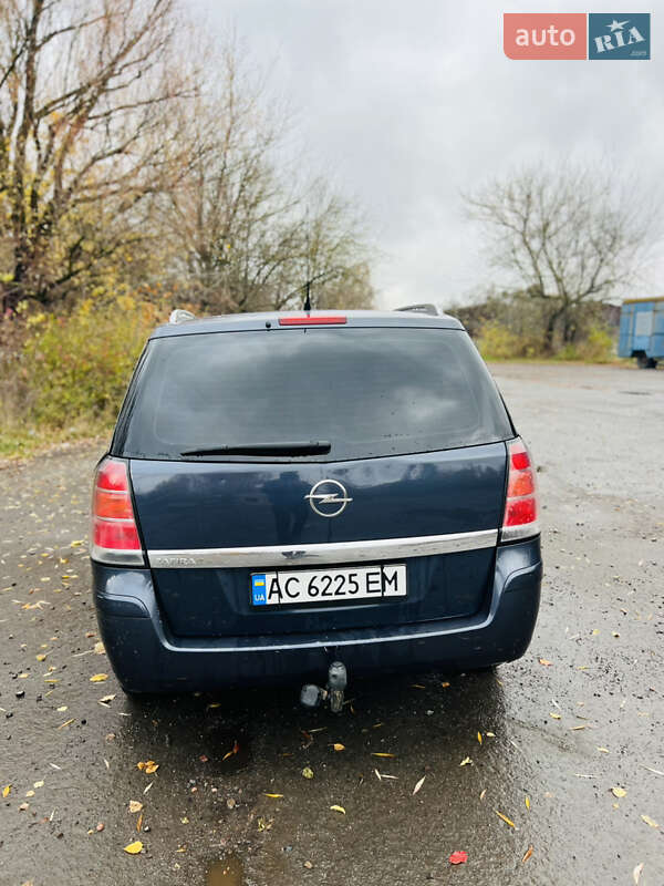 Минивэн Opel Zafira 2006 в Луцке фото 7 Минивэн Opel Zafira 2006 в Луцке