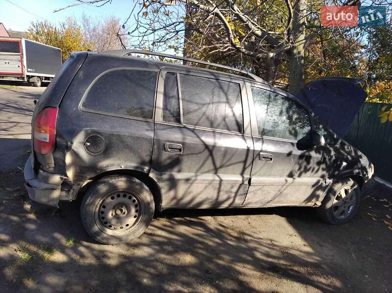 Минивэн Opel Zafira 2004 в Подольске