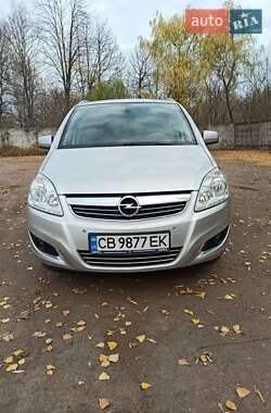 Минивэн Opel Zafira 2011 в Варве