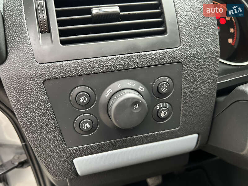 Минивэн Opel Zafira 2007 в Виннице