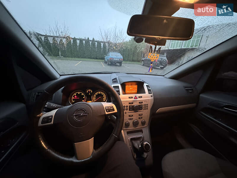 Минивэн Opel Zafira 2008 в Софиевской Борщаговке фото 13 Минивэн Opel Zafira 2008 в Софиевской Борщаговке