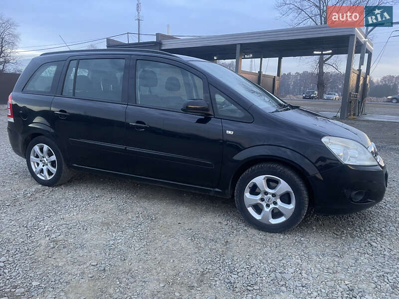 Минивэн Opel Zafira 2008 в Калуше