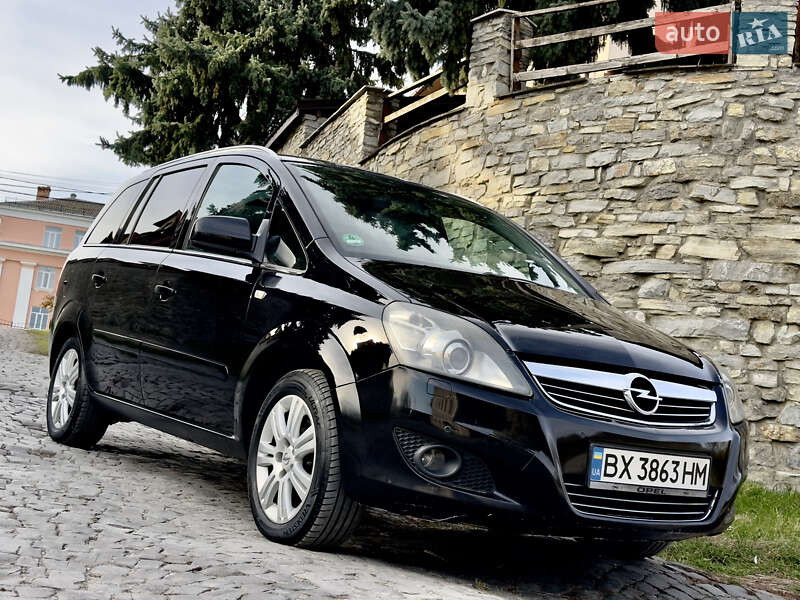 Минивэн Opel Zafira 2009 в Каменец-Подольском