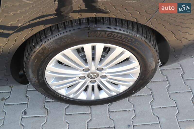 Мінівен Opel Zafira 2016 в Вінниці