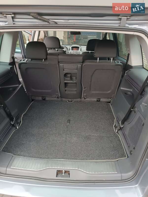 Минивэн Opel Zafira 2008 в Калуше