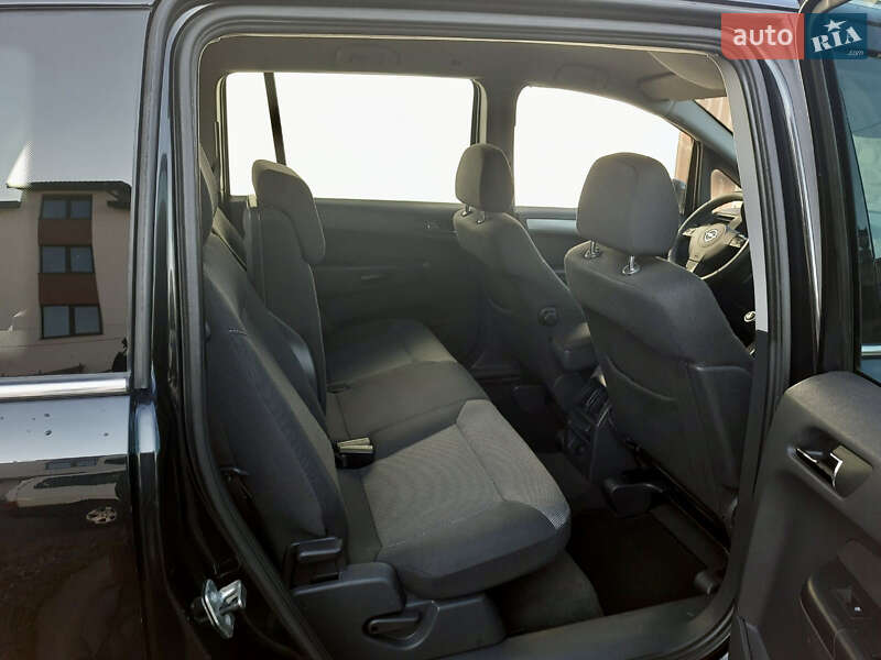 Минивэн Opel Zafira 2014 в Калуше