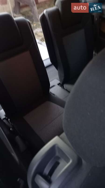 Минивэн Opel Zafira 2010 в Тернополе фото 2 Минивэн Opel Zafira 2010 в Тернополе