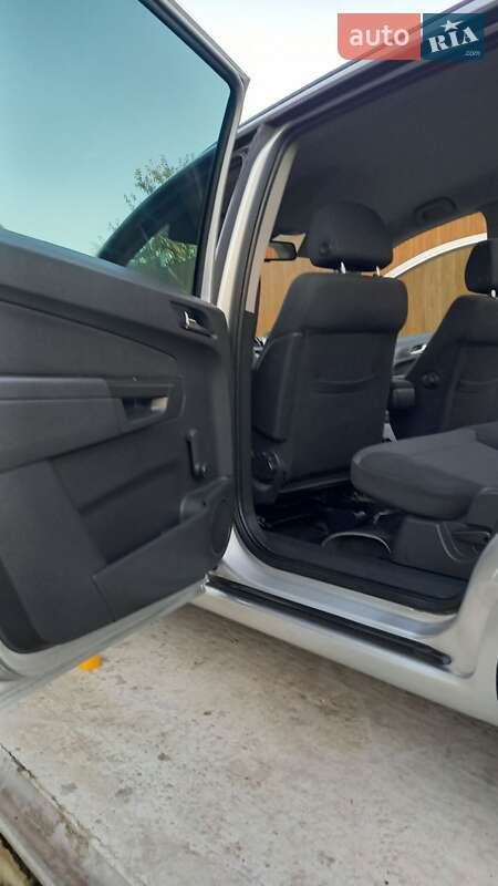 Минивэн Opel Zafira 2010 в Тернополе фото 16 Минивэн Opel Zafira 2010 в Тернополе