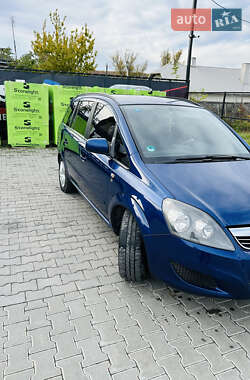 Минивэн Opel Zafira 2010 в Теребовле