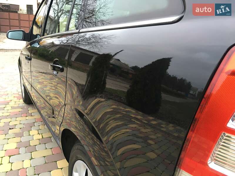 Минивэн Opel Zafira 2009 в Харькове