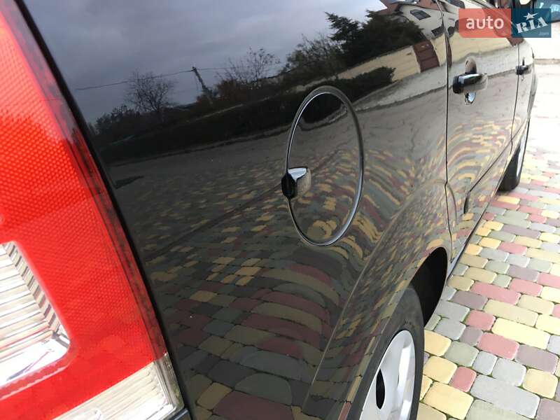 Минивэн Opel Zafira 2009 в Харькове