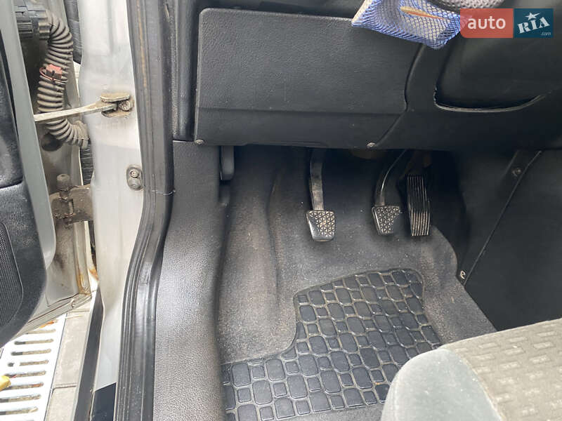 Минивэн Opel Zafira 2005 в Кривом Роге