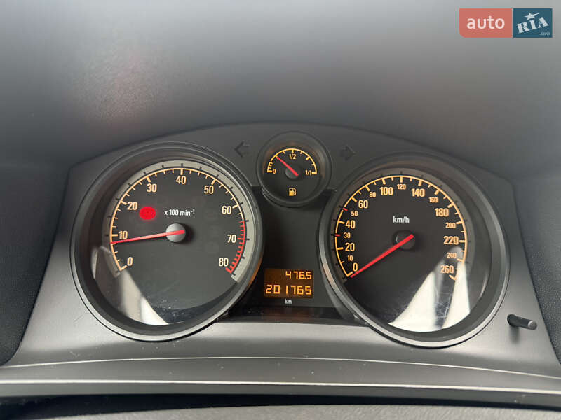 Минивэн Opel Zafira 2010 в Борисполе