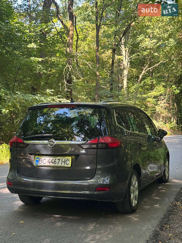Микровэн Opel Zafira 2015 в Львове