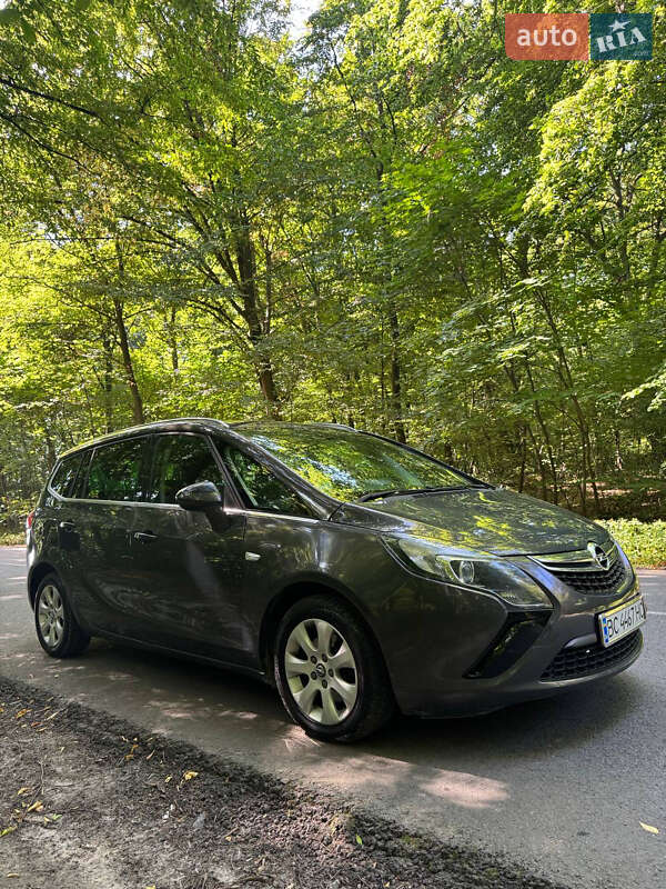 Микровэн Opel Zafira 2015 в Львове