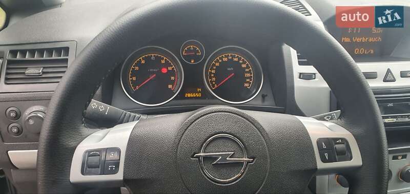 Минивэн Opel Zafira 2009 в Киверцах фото 9 Минивэн Opel Zafira 2009 в Киверцах