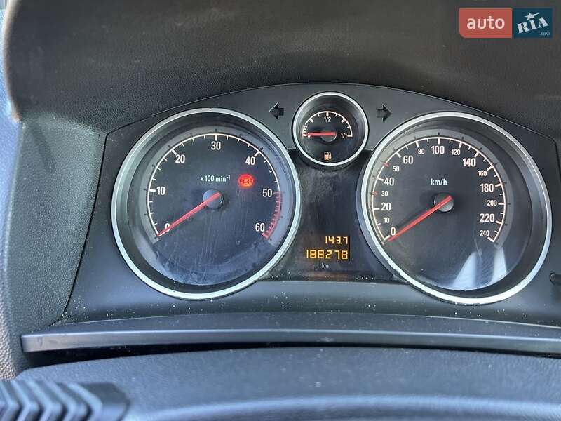 Минивэн Opel Zafira 2008 в Самборе