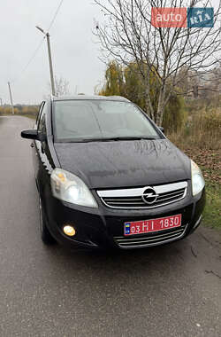 Минивэн Opel Zafira 2008 в Белой Церкви