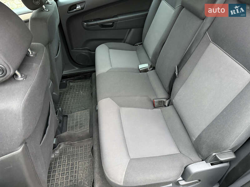 Мінівен Opel Zafira 2008 в Білій Церкві