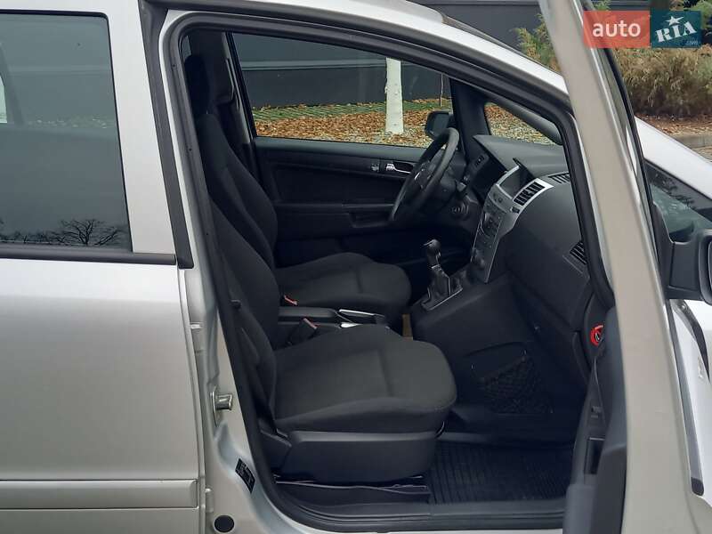 Минивэн Opel Zafira 2009 в Белой Церкви фото 13 Минивэн Opel Zafira 2009 в Белой Церкви