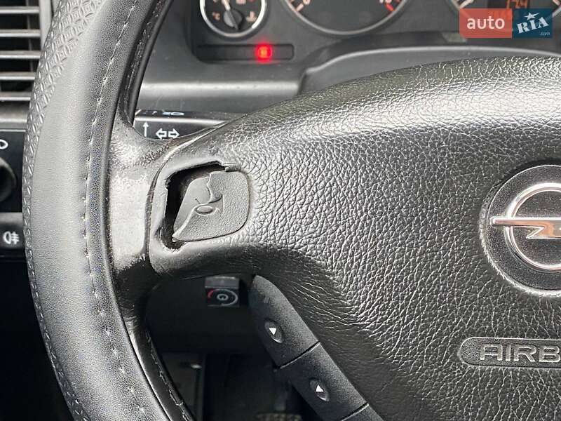 Мінівен Opel Zafira 2005 в Києві