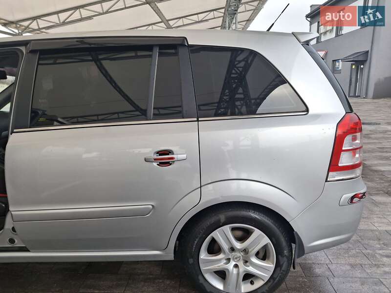 Мінівен Opel Zafira 2010 в Луцьку фото 21 Мінівен Opel Zafira 2010 в Луцьку