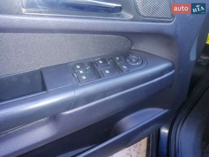 Мінівен Opel Zafira 2013 в Кропивницькому