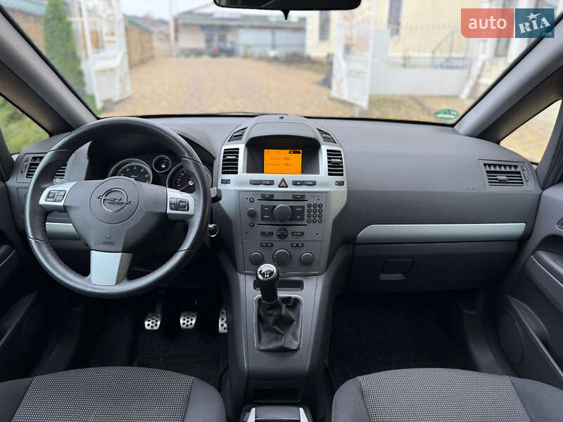 Минивэн Opel Zafira 2007 в Могилев-Подольске фото 8 Минивэн Opel Zafira 2007 в Могилев-Подольске