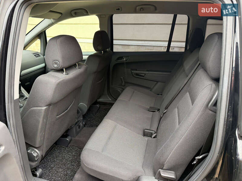 Минивэн Opel Zafira 2007 в Могилев-Подольске фото 15 Минивэн Opel Zafira 2007 в Могилев-Подольске
