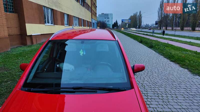 Мінівен Opel Zafira 2006 в Рівному