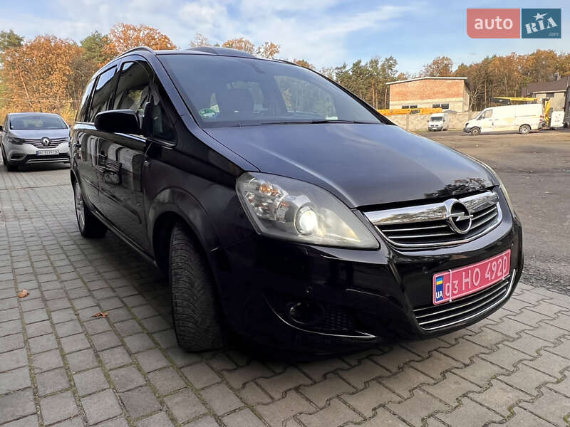 Мінівен Opel Zafira 2008 в Луцьку