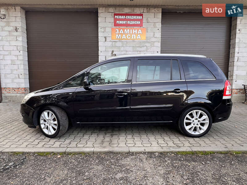 Мінівен Opel Zafira 2008 в Луцьку