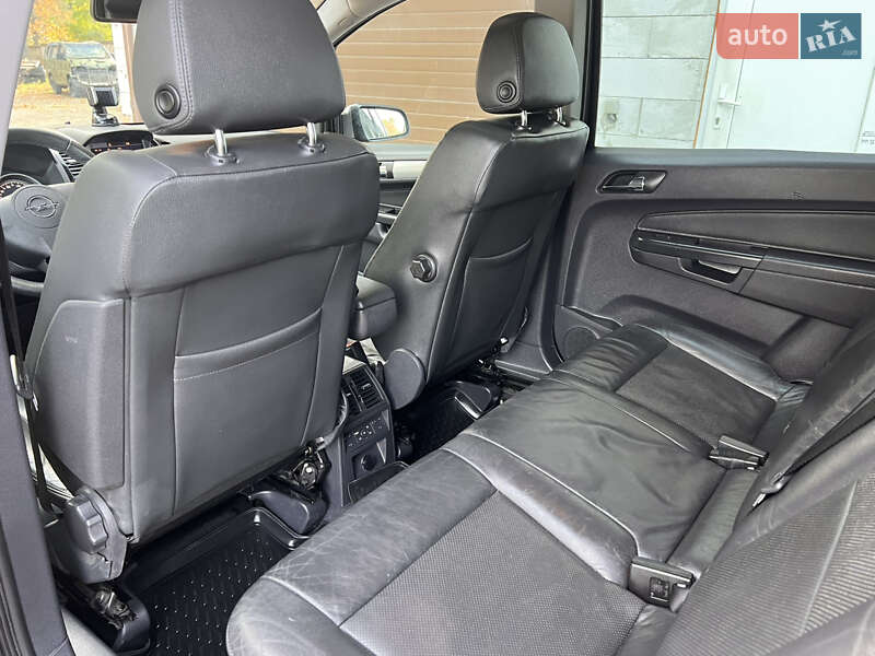 Мінівен Opel Zafira 2008 в Луцьку