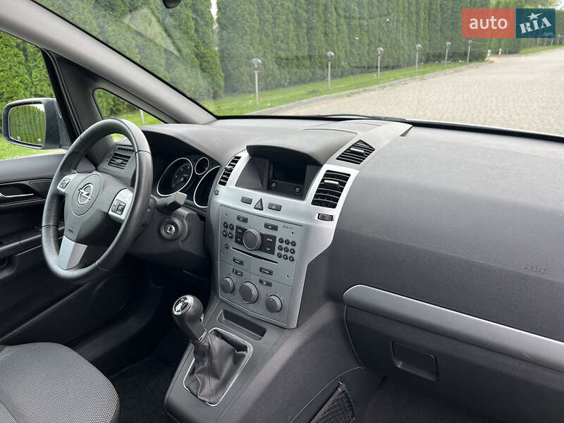 Минивэн Opel Zafira 2012 в Дунаевцах фото 28 Минивэн Opel Zafira 2012 в Дунаевцах